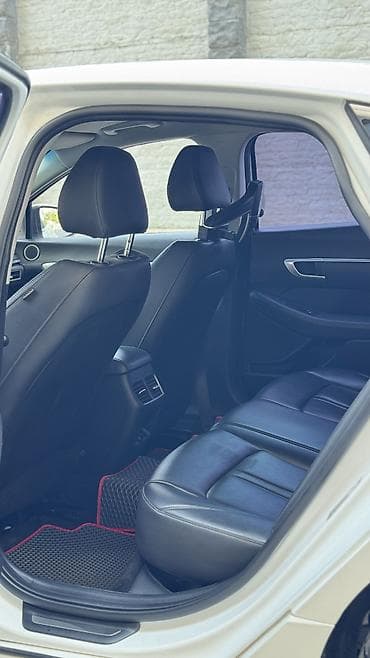 vin code: Hyundai Sonata: 2019 г., 2 л, Автомат, Газ, Седан — 9
