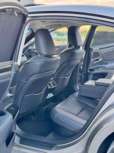 5: Lexus ES: 2022 г., 2.5 л, Автомат, Гибрид, Седан — 8