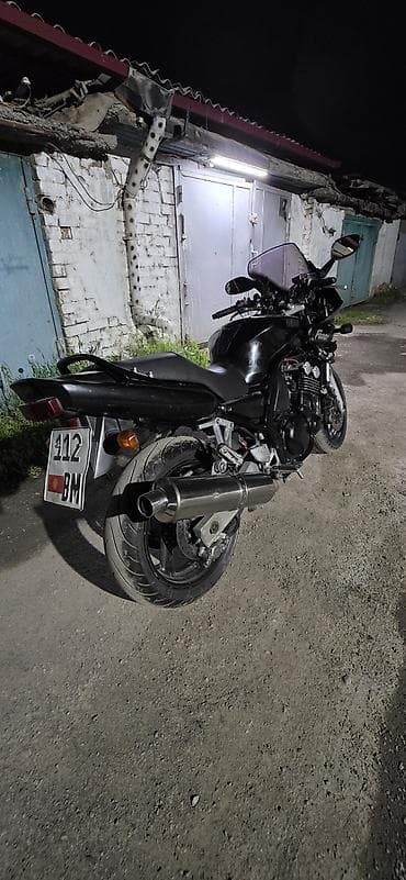 Транспорт: Yamaha FZS600 Fazer — городской спорт-турист в классическом чёрном — 3