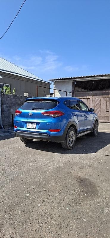 3 sfe: Hyundai Tucson: 2017 г., 2 л, Автомат, Бензин — 3