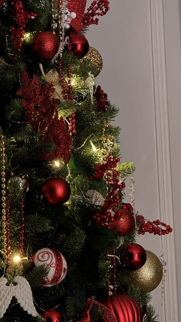 платье на утренник: ПРОДАЮ ЕЛКУ! Высота 240 см. Продаю вместе с игрушками, оленем — 7