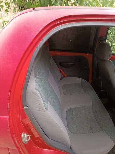 матиз красный: Daewoo Matiz: 2004 г., 0.8 л, Механика, Бензин, Хэтчбэк — 6
