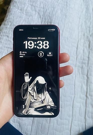 face id: IPhone Xr, 128 ГБ, Красный, Чехол, 100 % — 2