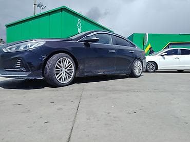 Продажа авто: Hyundai Sonata: 2017 г., Автомат, Бензин, Седан — 4