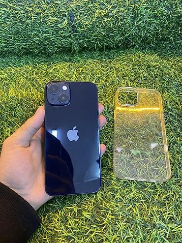 IPhone 13, Б/у, 128 ГБ, Midnight, Защитное стекло, Чехол, 76 %