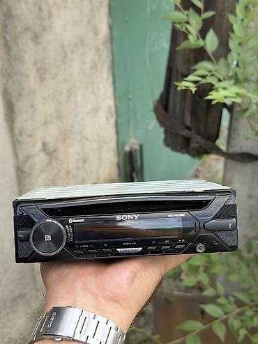 Техника и электроника: В продаже оригинальная привозная магнитола Sony N4280BT. Штекер в — 1