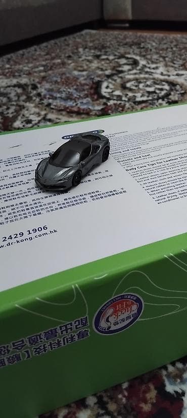 Модели автомобилей: Коллекция игрушечных машинок и набор Hot Wheels. Состав: - — 6