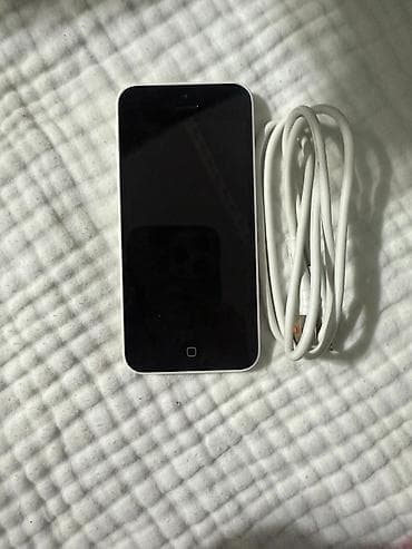 nintendo 3d: IPhone 5c, Б/у, Белый, Кабель — 2