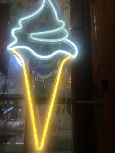 неоновая реклама: Неоновая вывеска мороженого
Делали за 3с половиной тысяч — 1