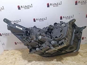 lada 10: Передняя левая фара 2016 г., Б/у, Оригинал — 2