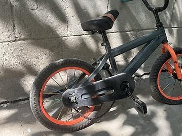 крылья для велосипеда: Два детских велосипеда. 1) Детский BMX/прогулочный, ориентировочно — 2