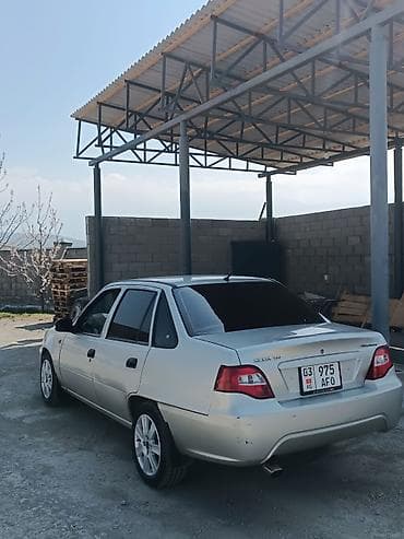 t 3: Daewoo Nexia: 2008 г., Бензин, Седан — 5