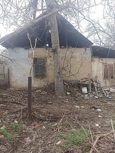 снос дом: Продаётся участок с домом под капитальную реконструкцию/снос. - — 1