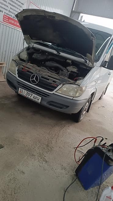 sprinter 315: Грузовой фургон Mercedes‑Benz Sprinter CDI (короткая база, средняя — 2