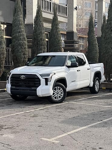 Toyota Тундра: 2022 г., 3.5 л, Типтроник, Бензин, Пикап
