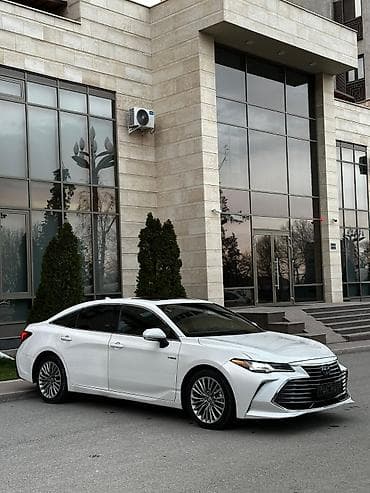 требует вложения: Toyota Avalon: 2021 г., 2.5 л, Автомат, Гибрид, Седан — 7