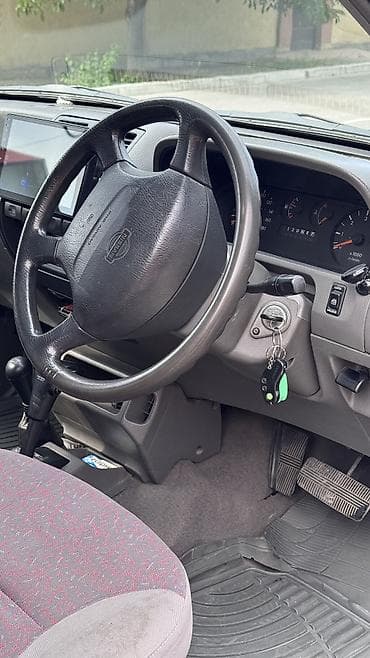 нисан р12: Nissan Mistral: 1996 г. — 2