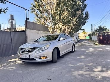 гольф первый: Hyundai Sonata: 2013 г., 2 л, Автомат, Газ, Седан — 3
