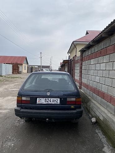 Volkswagen Passat Variant: 1992 г., 1.8 л, Механика, Бензин, Универсал