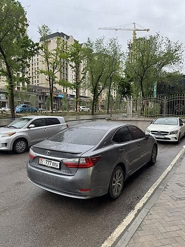 шторка бмв: Lexus ES: 2017 г., Гибрид, Седан — 3