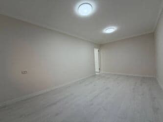 срочно продам 1 комнатную квартиру рядом просп жибек жолу бишкек: 1 комната, 32 м², 104 серия, 1 этаж, Косметический ремонт — 4