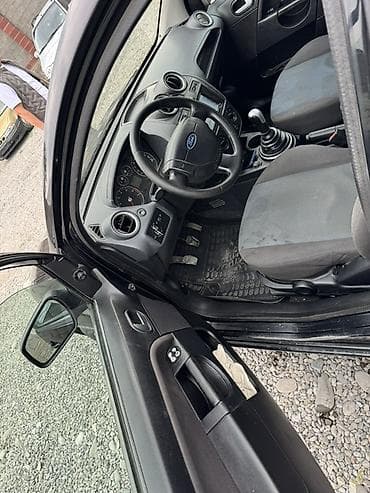 cefiro a32: Ford Fiesta: 2007 г., 1.4 л, Ручные, Бензин, Хэтчбэк — 6