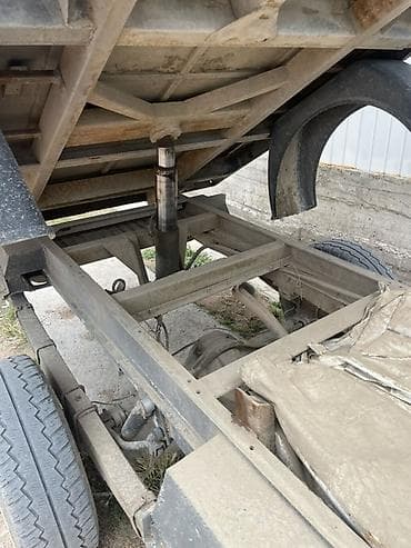 бак мерседес: Жүк ташуучу унаа, Mercedes-Benz, Дубль, 3 т, Колдонулган — 3