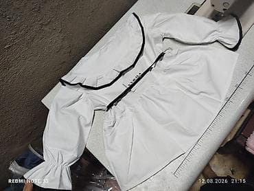 вязанный жилет: Блузка для девочки с воланами - Цвет: белый с контрастной черной — 2