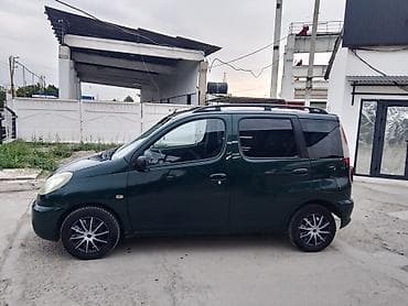 byd e5: Toyota Yaris Verso: 2000 г., 1.3 л, Автомат, Бензин, Хэтчбэк — 7