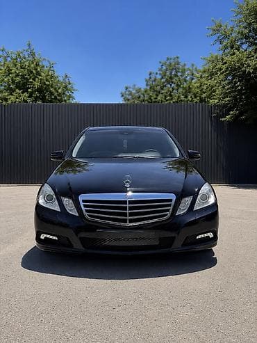 Mercedes-Benz E-Class: 2010 г., 1.8 л, Автомат, Бензин, Седан