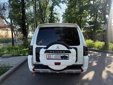 padjero junior: Mitsubishi Pajero: 2011 г., 3 л, Автомат, Бензин, Внедорожник — 6