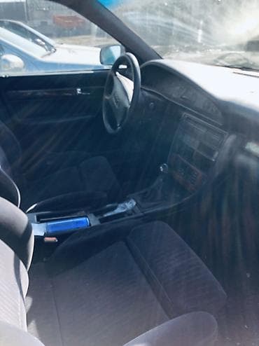 audi 90: Audi A6: 1994 г., 2.6 л, Механика, Бензин, Универсал — 7