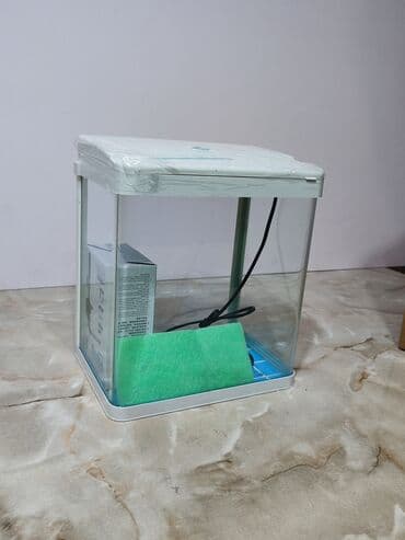 аквариумная рыбка: Заводской аквариум. С крышкой, светильником, помпой-фильтром. 8 литров — 2