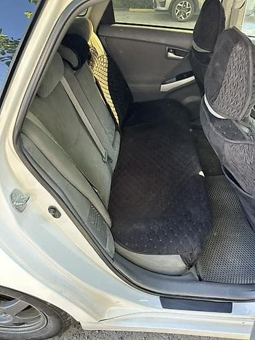 Toyota Prius: 2010 г., 1.8 л, Робот, Гибрид, Хэтчбэк — 8