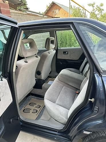 mazda x7: Audi 90: 1988 г., 2 л, Механика, Бензин, Седан — 9
