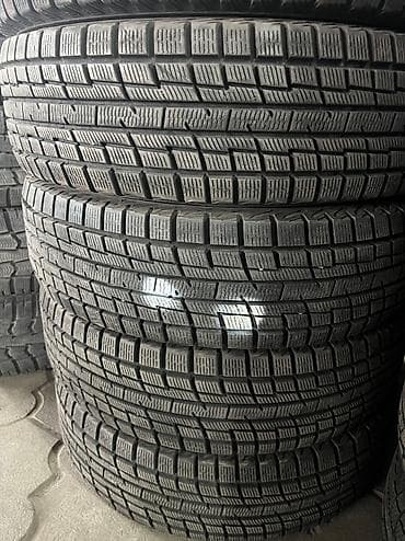 Зимняя японская шина. Фирма Yokohama made in Japan. Размер 165/70R14