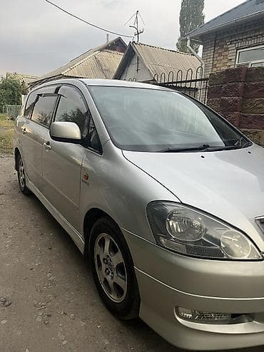 aion y plus: Toyota Ipsum: 2003 г., 2.4 л, Автомат, Бензин, Минивэн — 2
