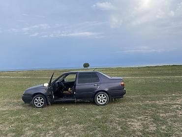 Volkswagen Vento: 1994 г., 1.8 л, Бензин, Седан