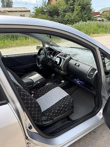 абхазия авто хонда фит: Honda Fit: 2002 г., 1.4 л, Автомат, Бензин, Хэтчбэк — 3