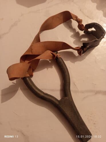 Рогатка ручная - Классическая Y-образная рама из металла — прочная и