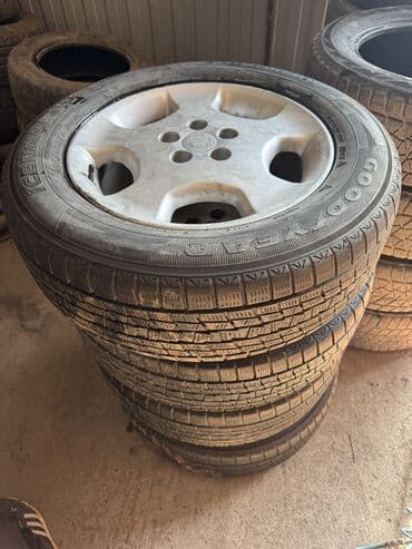 Колеса в сборе R 17, Зима, Б/у, Комплект, Легковые at lalafo.kg Колеса в сборе R 17, Зима, Б/у, Комплект, Легковые