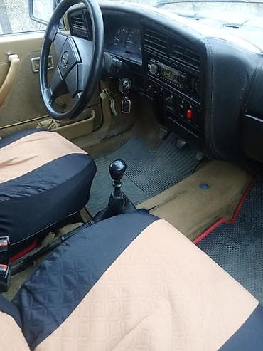 ош е34: Opel Ascona: 1984 г., 1.6 л, Кол менен иштөөчү, Хетчбек — 6