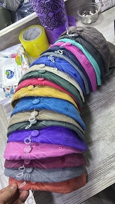 мужские головные уборы: Вышивка на кепках под ваш дизайн и логотип. От 10 штук Элебаева 18 - — 2