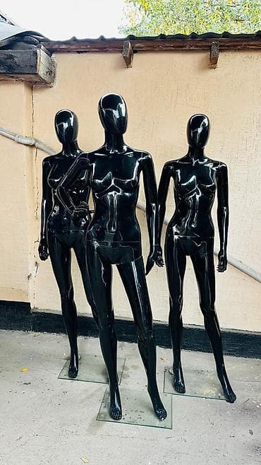 Продаю манекены 6 шт чёрного цвета, 1 шт серебристого. 
цена 5000 сом — 2