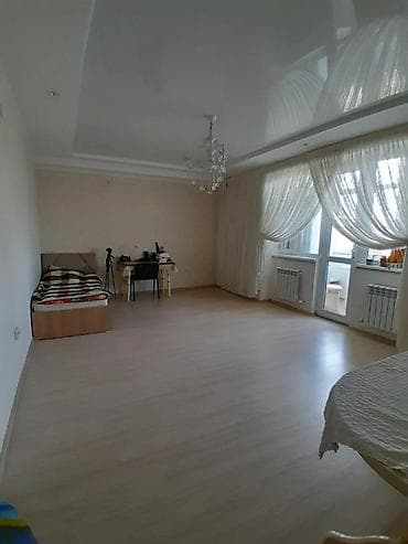 4: 2 комнаты, 76 м², 4 этаж — 2