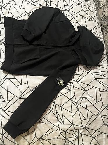 Личные вещи: Худи Stone Island, черное - Классическая модель с капюшоном - Молния — 2