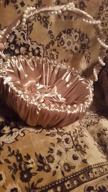 свадебное украшения: ▪Свадебные карзины на прокат♡
▪Приданое невесты — 5