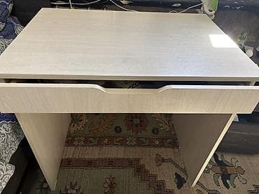 комп столы: Компактный письменный/компьютерный стол из ЛДСП в светлом древесном — 1