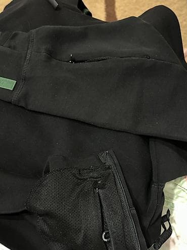 Укороченное худи Lacoste оригинал, размер L, черный, с 2 потайными — 4