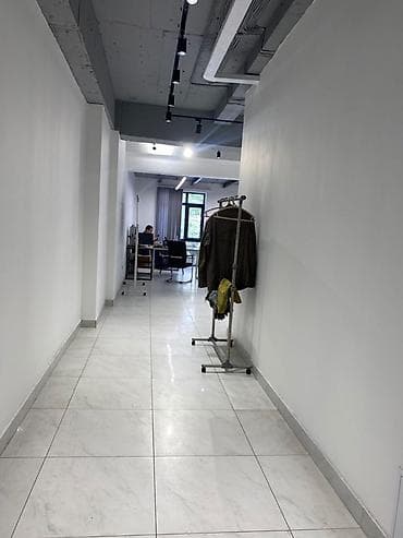 Кыймылсыз мүлк: Кеңселерди ижаралоо, 91 м², Турак комплексинде, Өзүнчө ашканасы менен — 1